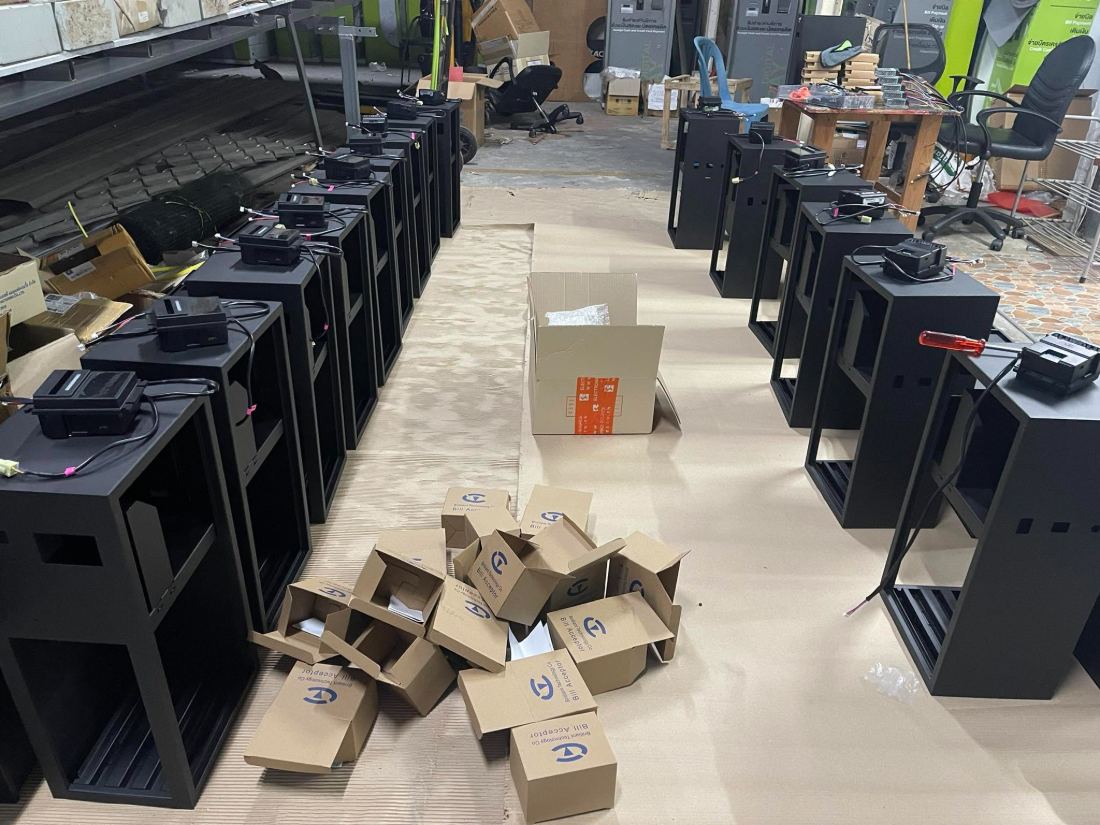 ตู้เหล็กงาน OEM ที่ประกอบระบบชำระเงิน EMBIZ